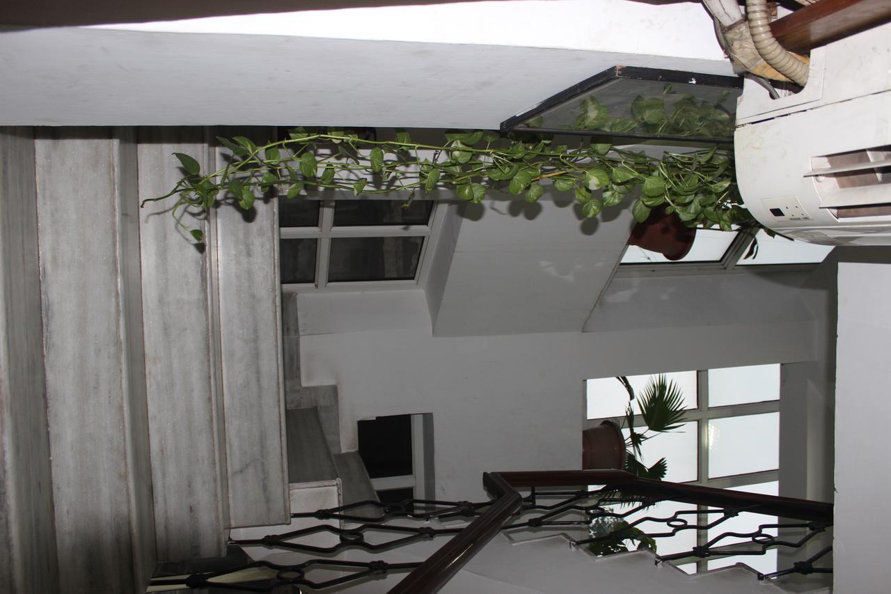 Batra Holiday Home - Couple Friendly Stays Delhi  Buitenkant foto