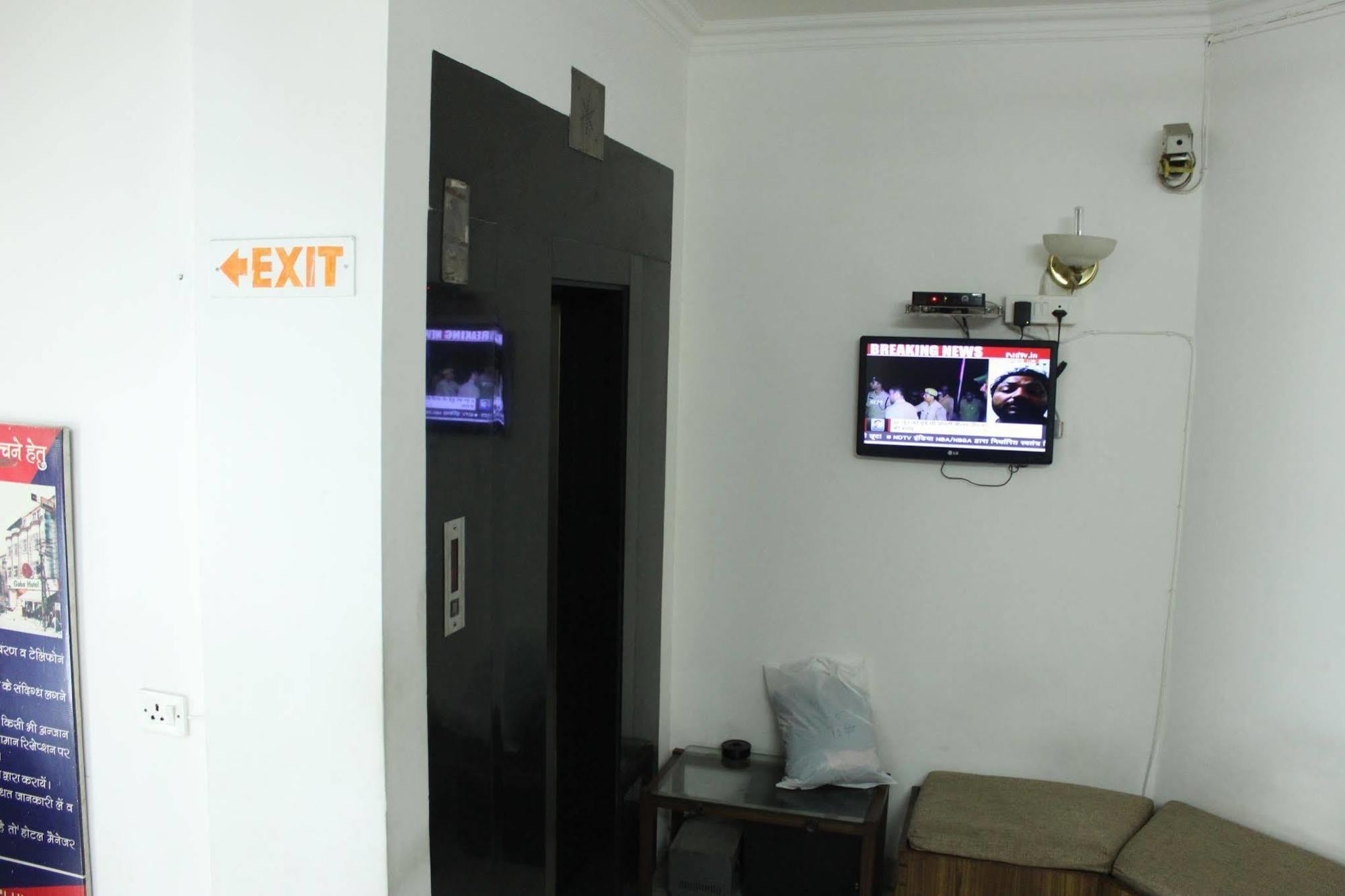 Batra Holiday Home - Couple Friendly Stays Delhi  Buitenkant foto