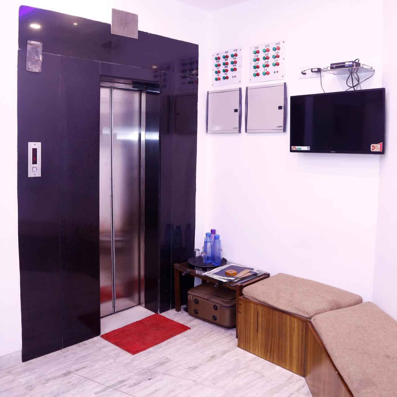 Batra Holiday Home - Couple Friendly Stays Delhi  Buitenkant foto