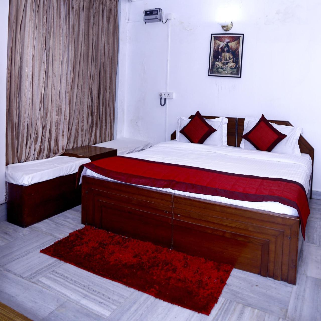 Batra Holiday Home - Couple Friendly Stays Delhi  Buitenkant foto