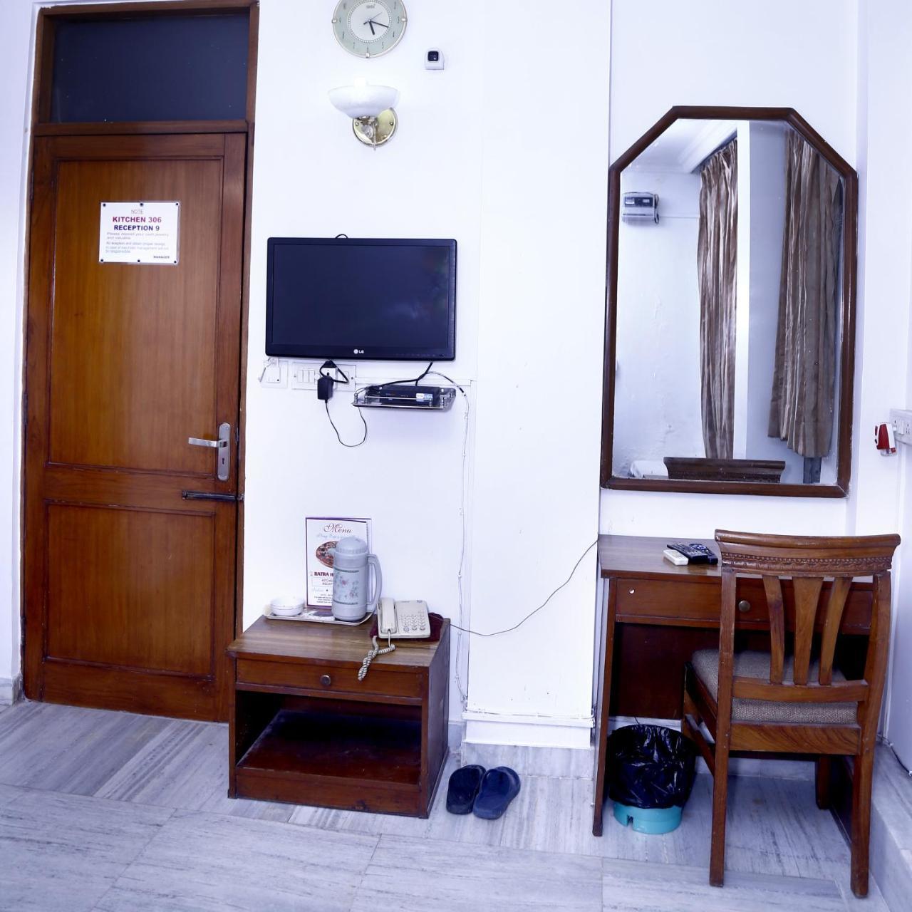 Batra Holiday Home - Couple Friendly Stays Delhi  Buitenkant foto